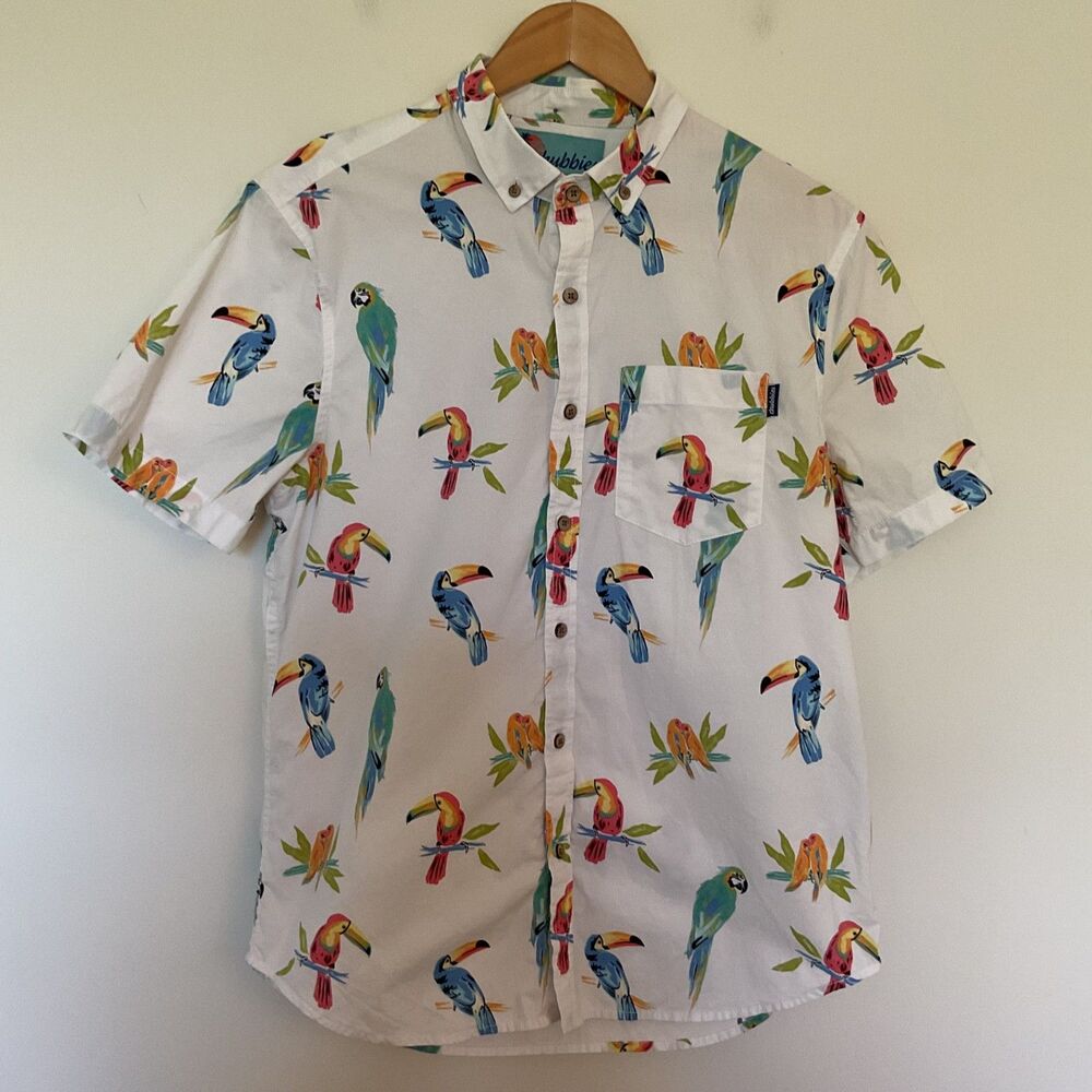 Chubbies Dude Where's Macaw Friday Button Down Shirt M Parrot Tropical Coastal